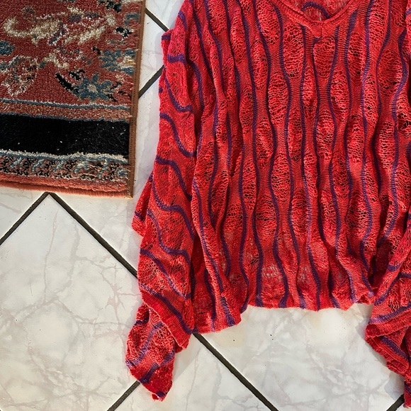 BCBG sweater - Picture 5 of 6